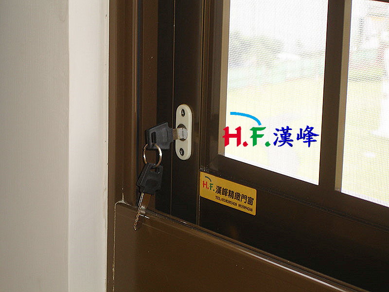 左拉窗 左拉窗