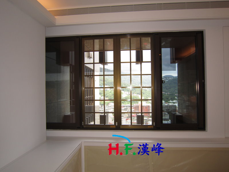 四拉窗 四拉窗