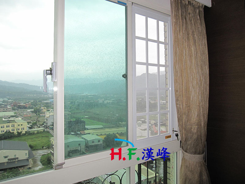 三拉窗 三拉窗